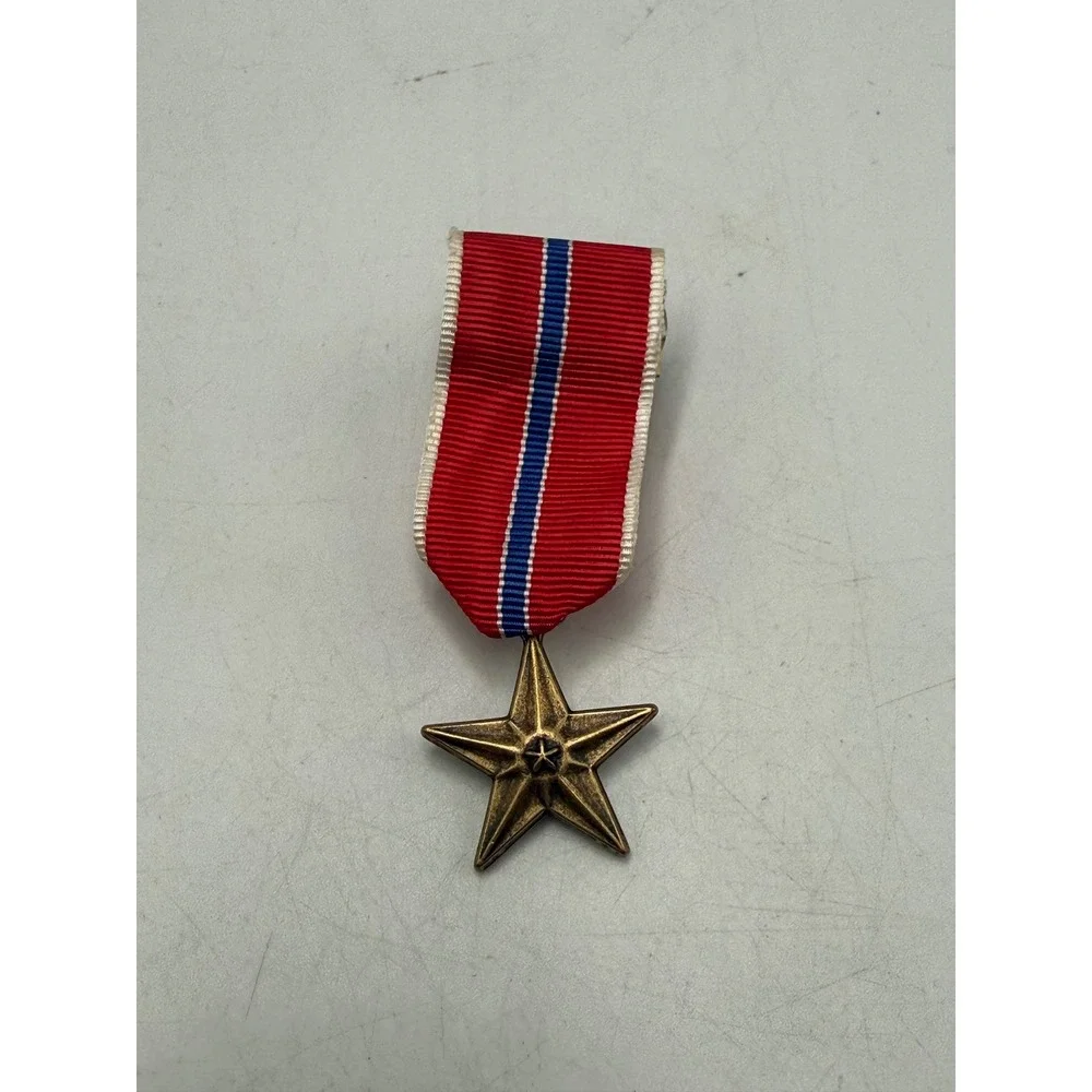 US Military Bronze Star Medal Miniature Lapel Pin Heroic Meritorious Achievement